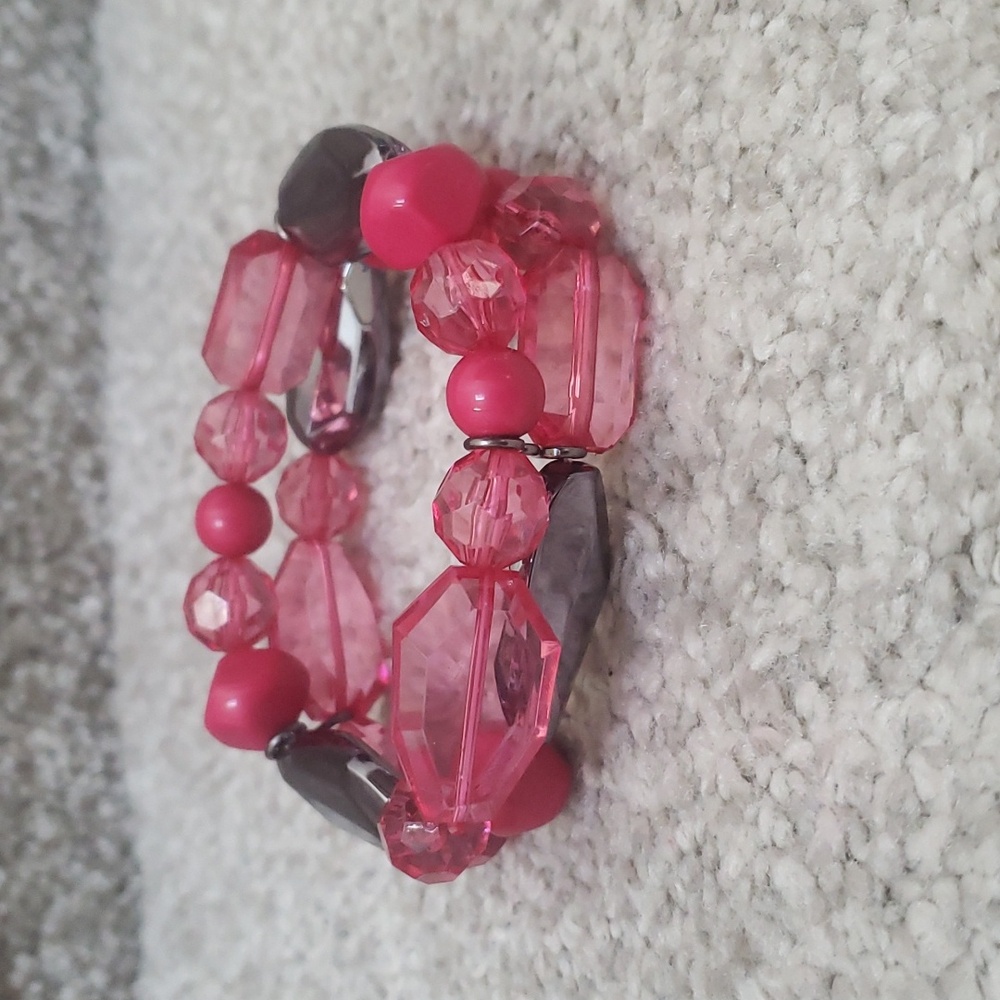Pink and charcoal stretch bracelet